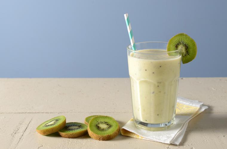 Peach - Kiwi Smoothie