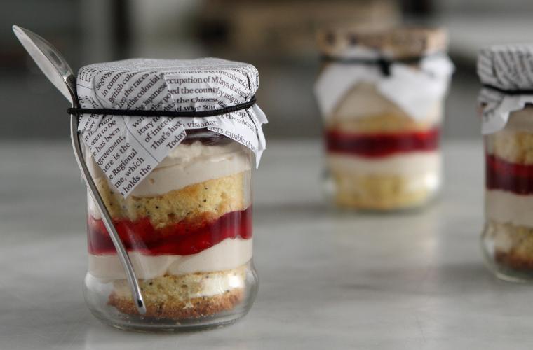 Poppy seed, orange and black tea cup cakes 
