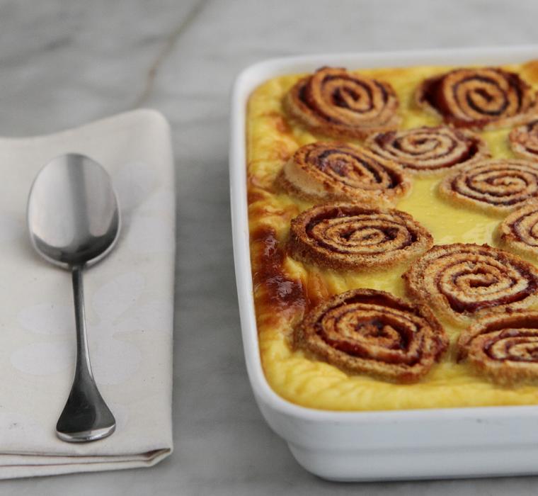 Swiss roll bread & butter pudding